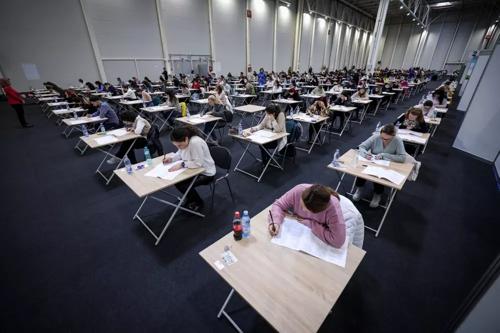 Esami semestre filtro Medicina 2026, primo appello il 10 dicembre Studenti di Medicina che si preparano agli esami del semestre filtro 2026 del 10 dicembre